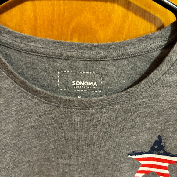 Patriotic American Flag Heart T-Shirt - Graphic Tee - Women’s‎ Size Small - Picture 4 of 15